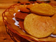 煎饼三拼-老滇山寨•云南特色菜•地方菜•民族风情歌舞表演(金碧店)