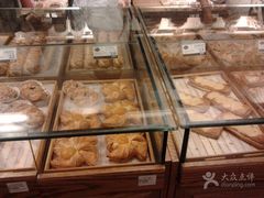 -皇冠幸福里动物奶油生日蛋糕(中山大道二中店)