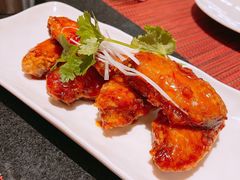 甜辣鸡翅佐以辣蒜汁-WOLFGANG PUCK KITCHEN & BAR(迪士尼小镇店)
