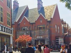 -钟书阁(松江泰晤士小镇店)