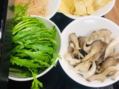 茼蒿-瑞成祥老北京炭火锅(仙林店)