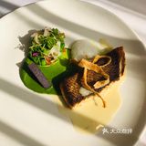 沿街座位要预订否则不给坐