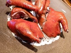 玻璃脆皮乳鸽-香港财记(汇励99城市公园店)