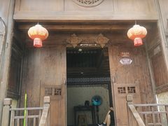 -高荡千年布依古寨旅游景区