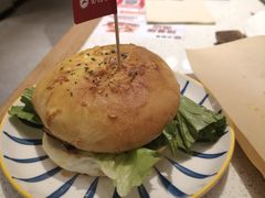 -必胜客(联投东方店)