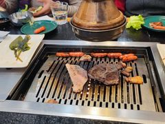 -臻牛烤肉
