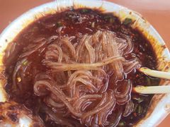 -哈海英麻辣烫(中华西路步行街店)