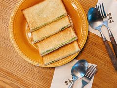 咖椰吐司-HELLO 27 意面·沙拉·帕尼尼