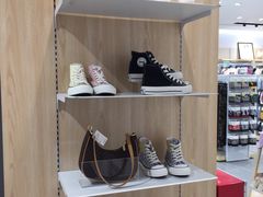 -hotwind热风(丽影广场店)