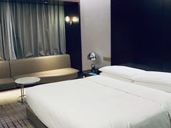 -上海龙之梦万丽酒店