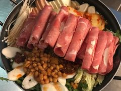 部队锅-MI WU FACTORY米屋美食工厂餐厅(绿地店)