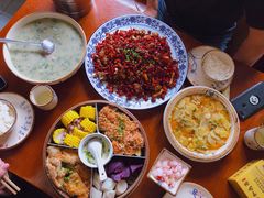 -黄桷树曹家私房菜(江与城店)