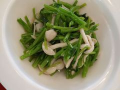 -侬佳蒸菜馆(听潮店)
