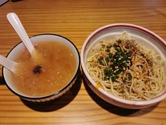 -八二小区抄手(龙湖上城天街店)