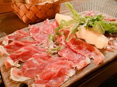 -斯普汇生蚝牛排馆(中骏世界城店)