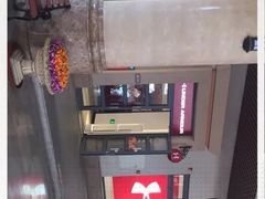 -UNDER ARMOUR(新燕莎奥莱店)