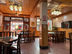 -芦茨金富饭庄·25年老字号·专做稻草鸡