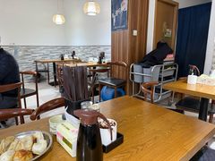 -黄阿姨锅贴大王(万航渡路店)