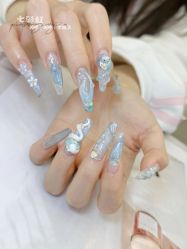 -七彩虹美甲美睫 半永久