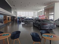 -交运起申一汽大众4S店(内江路店)
