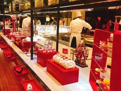 面包甜点陈列柜-新发展亚太JW万豪酒店·福苑咖啡厅