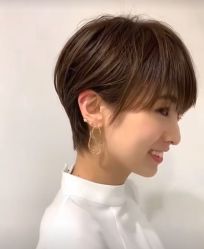 -洛施奇烫发染发沙龙