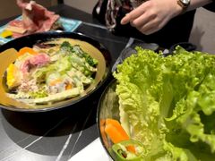 -山川小町·极番烧肉(新地假日广场店)