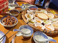 -包整·丝娃娃(一览甲秀楼风景店)