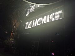 -TZ House音乐现场(来福士中心店)