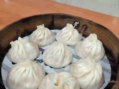 -莱莱小笼·乔艾
