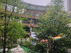 -瑞虹新天地月亮湾