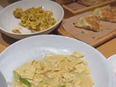 -关东小磨东北菜(上海长风大悦城店)