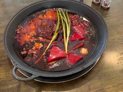 -黄潇洒老火锅(九眼桥宏济巷店)