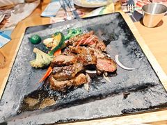 -米德维奇俄式西餐厅(西六道街店)