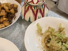 -汗腾格里·风味餐厅(新疆驻京办店)