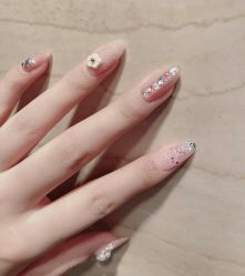 -EAST日式美甲美睫沙龙