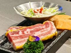 黄油猪五花-梨泰院·创意韩国料理·烤肉