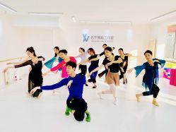 -佑宁舞蹈工作室