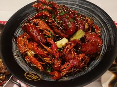 -肥肥虾庄·金牌油焖大虾(汉口城市广场店)