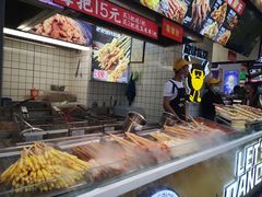 -八一好吃街·高品美食广场