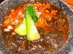 -八月美食小馆(银泰城总店)