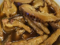 鲍汁花菇焖鸡脚-七爷清汤腩·港式餐厅(金狮广场店)
