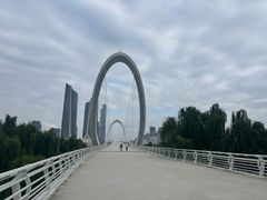 -南京眼步行桥