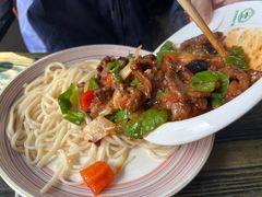 -歹歹的加个面过油肉拌面