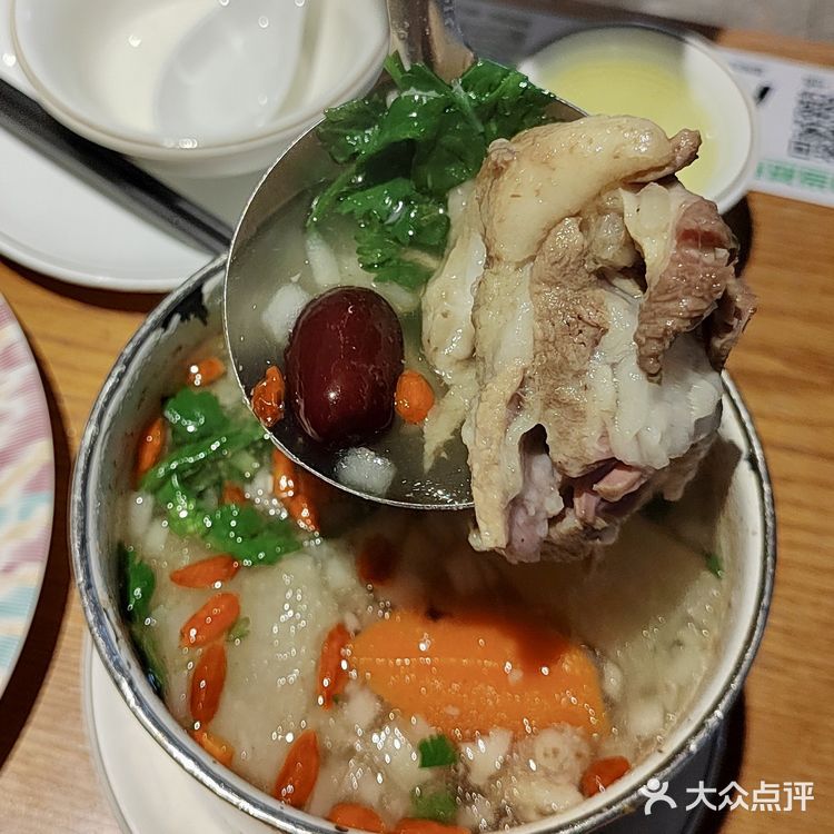 这口羊肉汤爸妈都叫好！