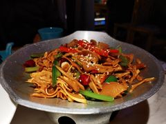 -荷塘秋月·本帮江浙菜(国权路店)