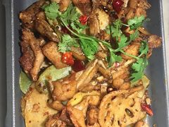 馋嘴香锅牛蛙-佬肥猫(国华广场店)