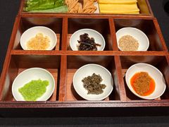 -鲁采LU STYLE(新天地店)