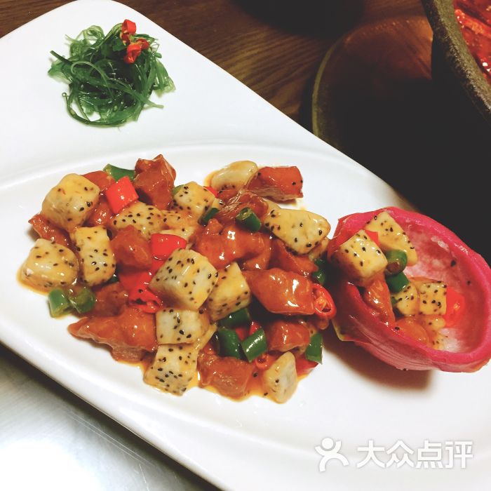 火龙果小牛肉