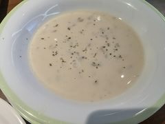 奶油蘑菇汤-萨莉亚意式餐厅(杭州滨江天街店)